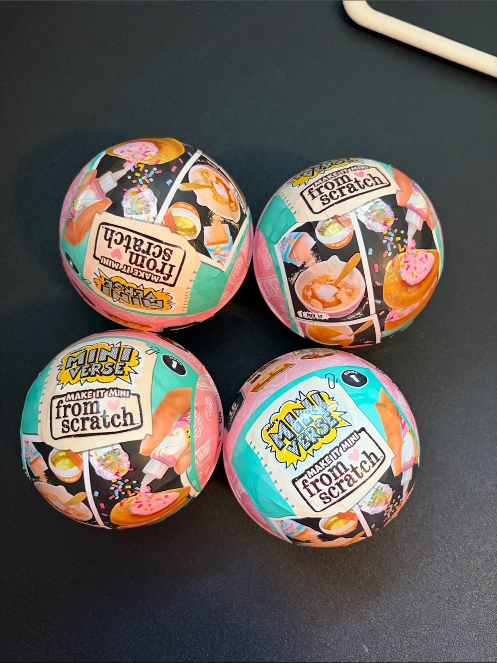 Mini Verse Make It Mini from scratch mini food  Surprise Set — Pink & Teal